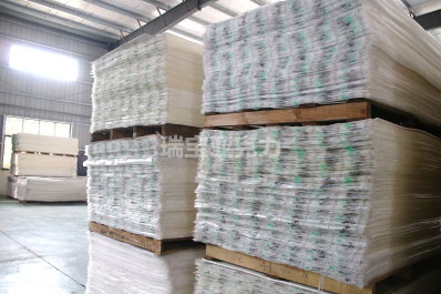 亞克力板材置物架適合放家里哪個位置