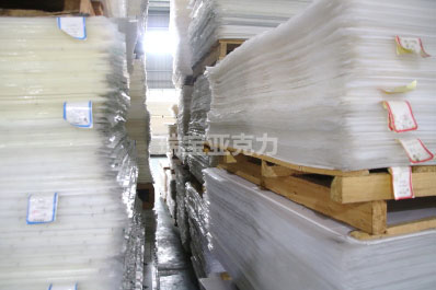 新疆亞克力板材加工多少錢