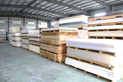 亞克力板和透明軟板的區別