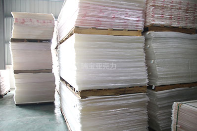 亞克力板材用什么機器切割最快最好